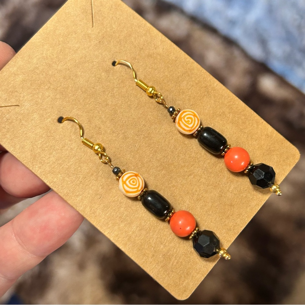 Handcrafted vintage bead cat eye glass faceted hematite earrings